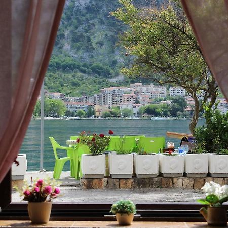 Mare E Montagna Apartamento Kotor Exterior foto