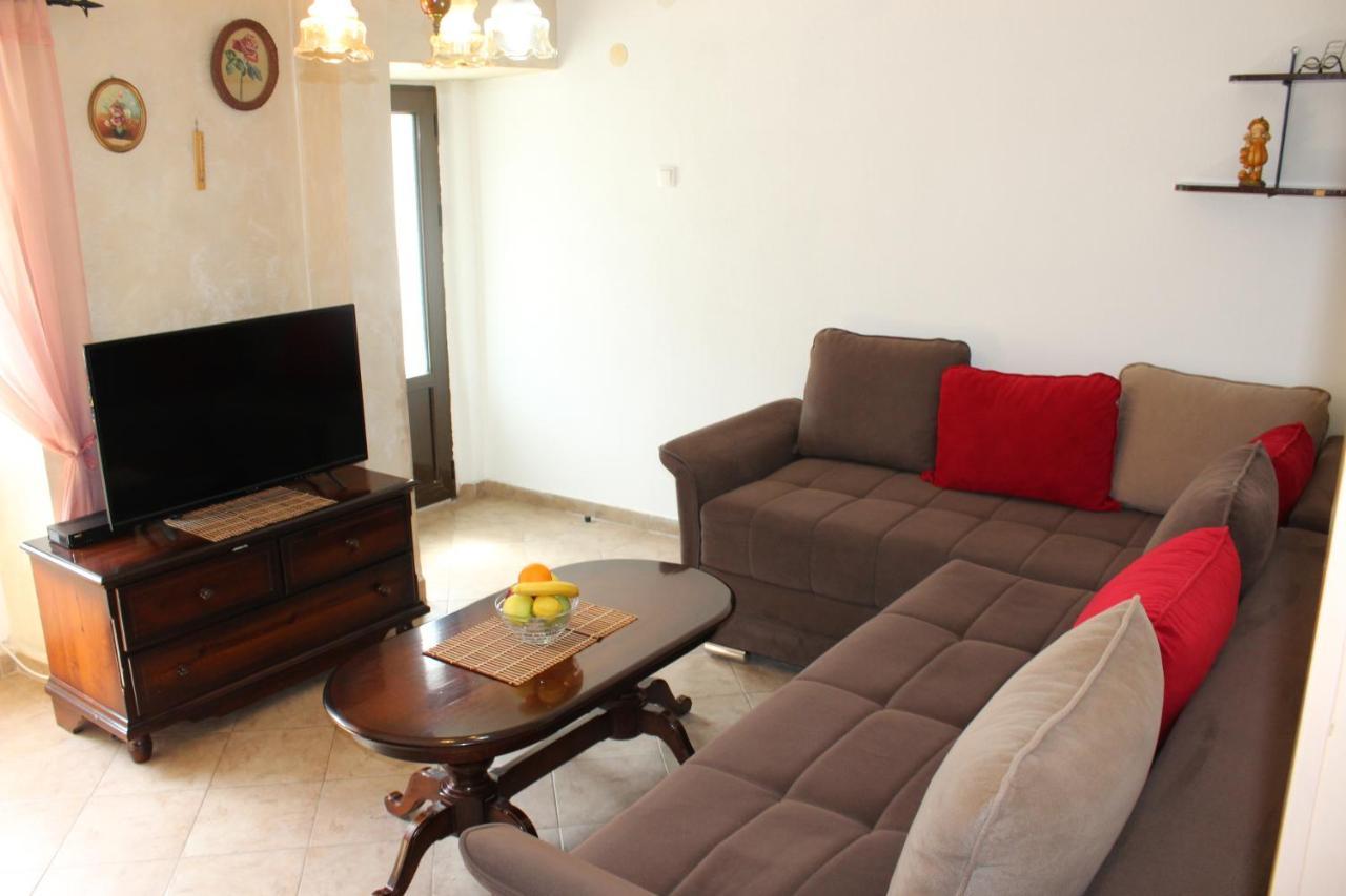 Mare E Montagna Apartamento Kotor Exterior foto