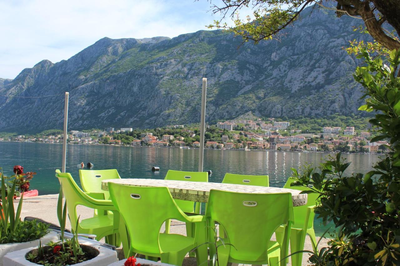Mare E Montagna Apartamento Kotor Exterior foto